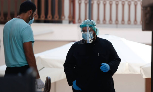 Καραντίνα και αγωνία για το γηροκομείο στο Μαρούσι με τα πολλά κρούσματα