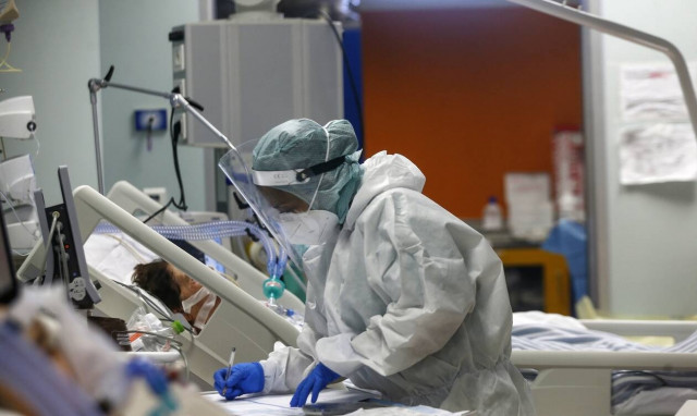 Κορονοϊός: Πάνω από 860.000 οι νεκροί παγκοσμίως - Τουλάχιστον 26 εκατομμύρια κρούσματα