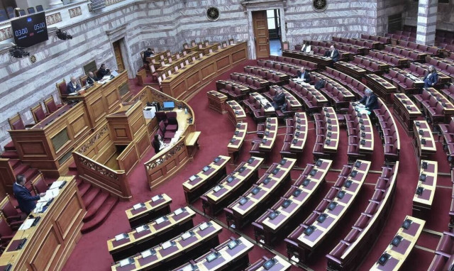 Κορονοϊός: Έγιναν τεστ στη Βουλή - Τι έδειξαν τα αποτελέσματα;