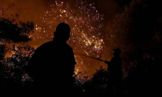 Φωτιά ΤΩΡΑ στα Διαβατά Θεσσαλονίκης