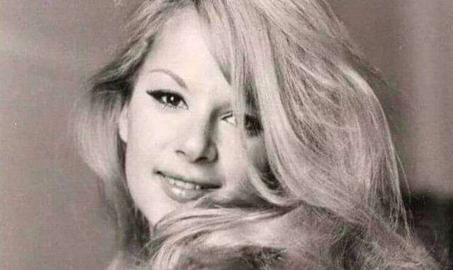 Βουγιουκλάκη: Η σπάνια φωτό με Καρέζη, Γαληνέα, Κούρκουλο και 9 ακόμη ηθοποιούς