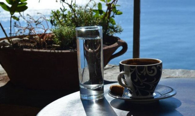 Κρήτη: Κακός χαμός σε καφενείο - Στα κρατητήρια ζευγάρι μετά από καβγά