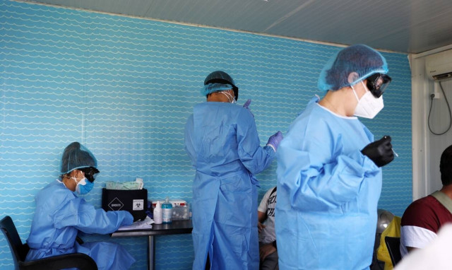 Κορονοϊός: Ο Χαρδαλιάς ξεκαθαρίζει - Θα υπάρξει καθολικό lockdown στην Ελλάδα;