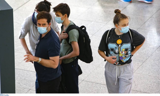 Κορονοϊός: Έτσι θα «νικήσει» τον φονικό ιό η Ελλάδα – Η αγωνία για τους ασυμπτωματικούς νέους