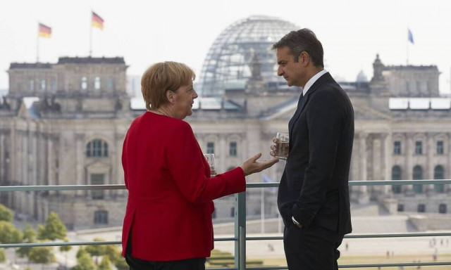 Εν αναμονή τηλεφωνικής επικοινωνίας Μητσοτάκη – Μέρκελ μετά το «επεισόδιο» Στόλντενμπεργκ 