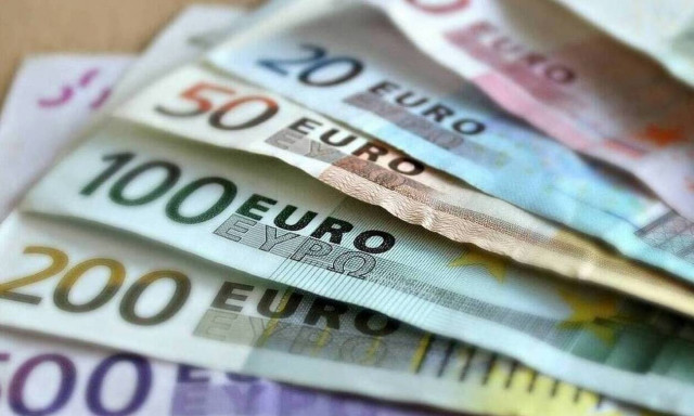 Εφορία: «Φουσκωμένος» ο λογαριασμός - 7 δισ. μέχρι τον Φεβρουάριο θα πληρώσουν οι φορολογούμενοι 