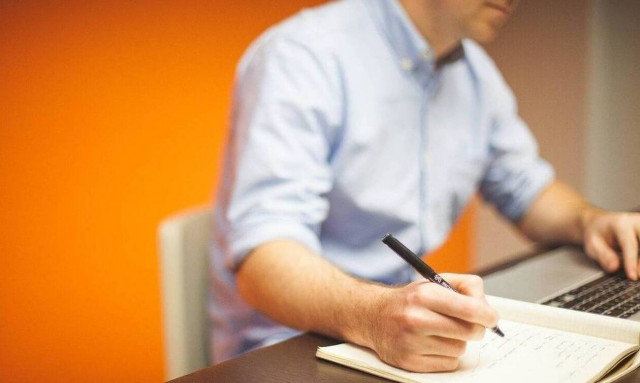 Εργασιακά: Τι θα ισχύσει για τις υπερωρίες των εργαζομένων - Πώς θα γίνει η αναπλήρωση των ωρών