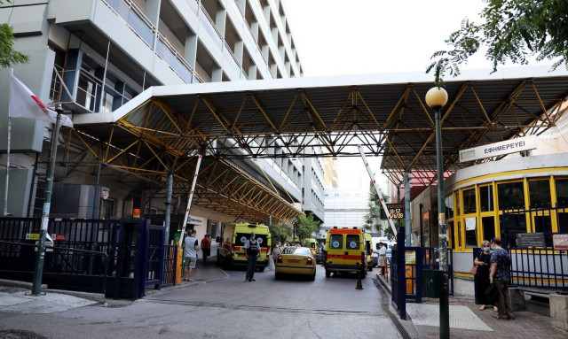 Κορονοϊός: Διασωληνωμένος στον Ευαγγελισμό 25χρονος