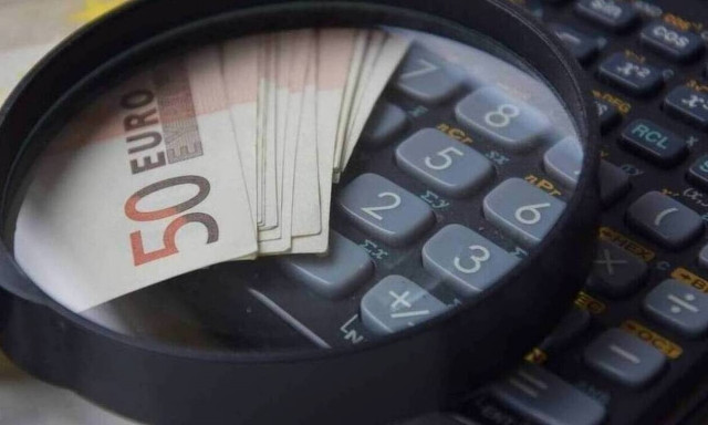 Εφορία: Τι πρέπει να πληρώσουμε μέχρι τον Φεβρουάριο - Πώς θα εξοφληθούν οι φόροι