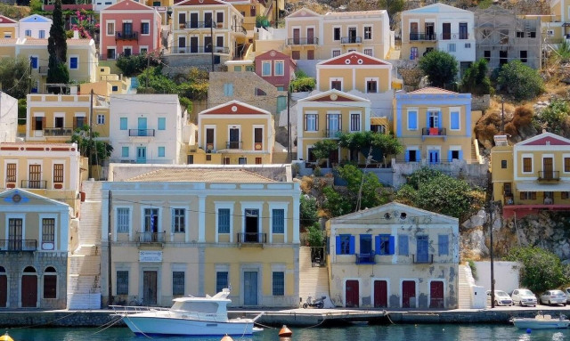 Ο Ερντογάν πήγε να στήσει προβοκάτσια στην Σύμη: Έστειλε δημοσιογράφους απέναντι από το νησί