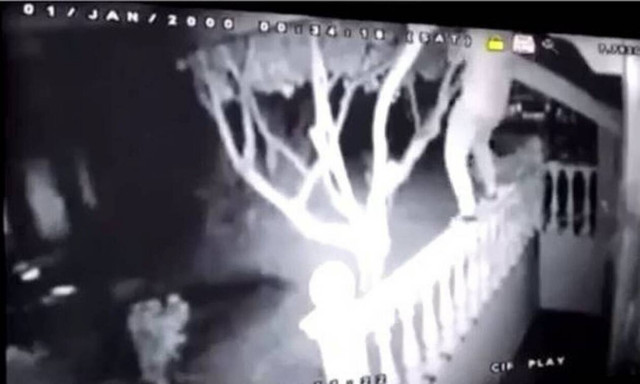 Ανάβυσσος: Βίντεο-ντοκουμέντο από τη ληστεία με ομήρους