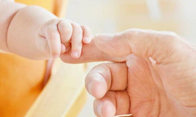 ΟΠΕΚΑ - Επίδομα παιδιού Α21: Πότε πληρώνεται η τέταρτη δόση - Πώς υπολογίζεται