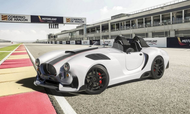 To Knight Vision R είναι η Cobra του 21ου αιώνα!