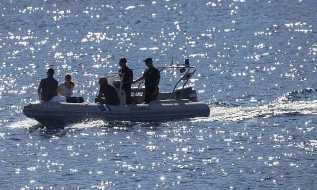 Ίος: Συναγερμός στο Λιμενικό - Ημιβυθίστηκε θαλαμηγός