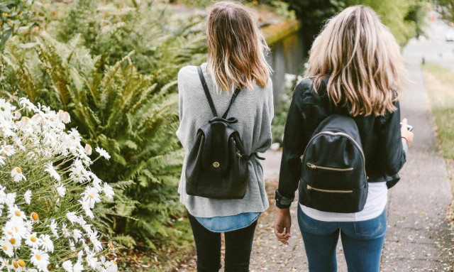 Εφηβεία και πρώτη επίσκεψη στον γυναικολόγο