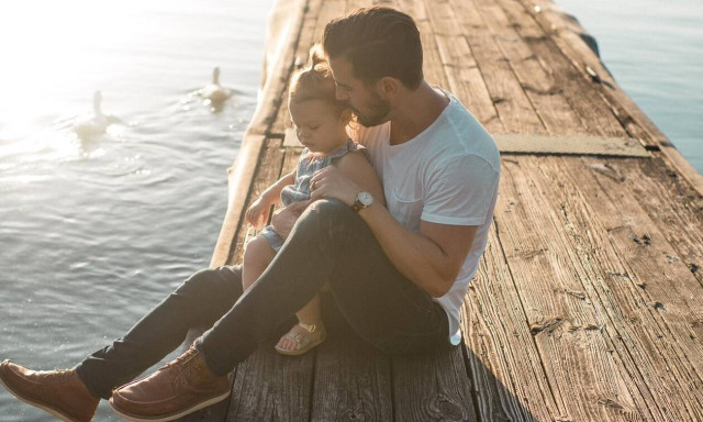Πατρική αγάπη: Τι δείχνουν τα αποτελέσματα έρευνας