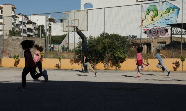 Κορονοϊός: Task force για τα ύποπτα κρούσματα σε μαθητές και δασκάλους - Πότε θα κλείνει το σχολείo