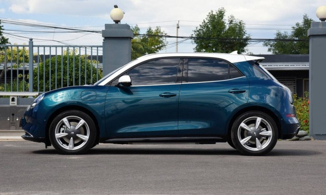 Όταν οι Κινέζοι έχουν κέφια φτιάχνουν αυτοκίνητα όπως το ORA Good Cat