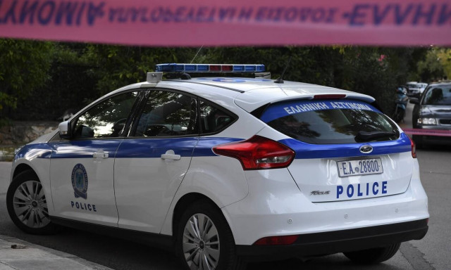 Κηφισιά: Αστυνομικοί - «μαϊμού» άρπαξαν χρήματα και κοσμήματα από σπίτι - Τρεις συλλήψεις