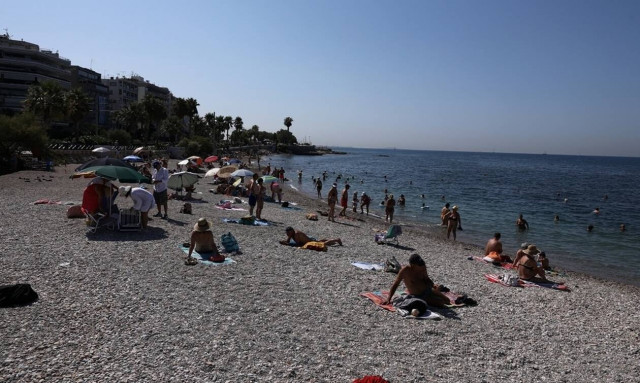 Καιρός: Μέχρι 35 βαθμούς η θερμοκρασία το Σάββατο - Σε ποιες περιοχές θα βρέξει την Κυριακή