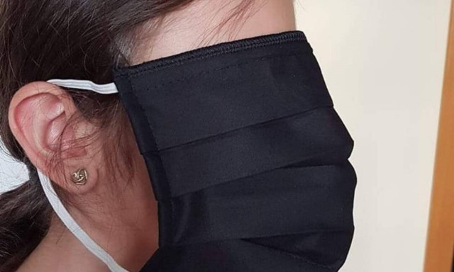 Σχολεία: Πού... χάθηκε η μεζούρα με τις μάσκες στους μαθητές - Σταματά η παραγωγή τους