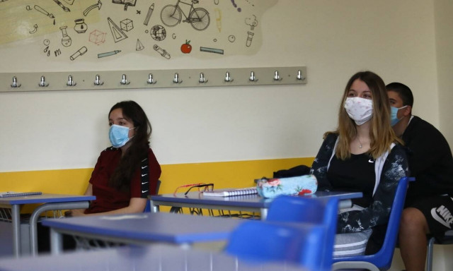 Ανοίγουν τα σχολεία: Πού είναι υποχρεωτική η χρήση μάσκας - Ποιοι εξαιρούνται