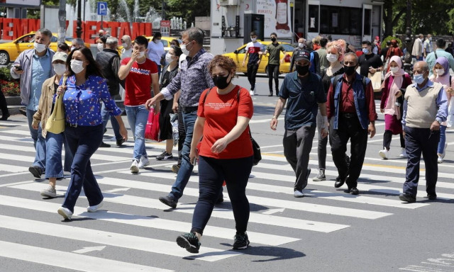 Κορονοϊός: Ανησυχία στην Τουρκία μετά τα 1.716 νέα  κρούσματα τις τελευταίες 24 ώρες