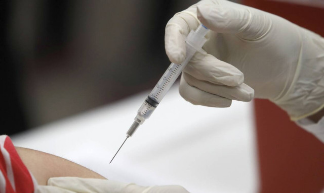 Τι πιστεύουν οι πολίτες για τα εμβόλια - Οι τάσεις στην Ελλάδα και τον κόσμο