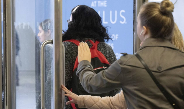 Κορονοϊός - Αποκαλυπτική μελέτη: Αυτοί μεταδίδουν περισσότερο τον φονικό ιό