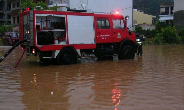 Καιρός: Σε ετοιμότητα η πυροσβεστική για την επικείμενη κακοκαιρία «Ιανός»