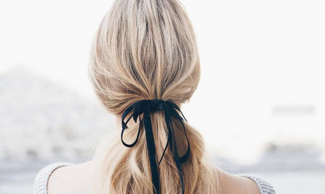 Το πιο εύκολο χτένισμα για το σχολείο ή τη βόλτα 