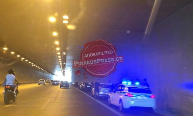 Πειραιάς: Καραμπόλα στην παραλιακή - Ταλαιπωρία στον Κηφισό