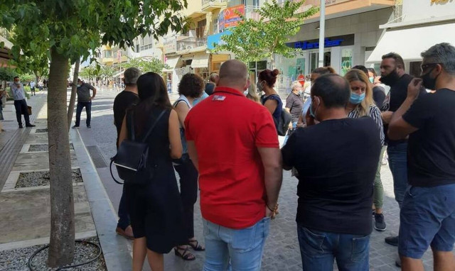 Κρήτη: Διακόπηκε πριν ξεκινήσει η δίκη για τον θάνατο της μικρής Μελίνας - Ξέσπασε ο πατέρας της