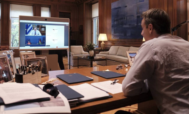 PM Mitsotakis has video call with von der Leyen, Merkel about new Mytilene hotspot