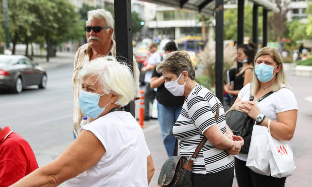 Κορονοϊός: Rapid tests από τη Δευτέρα στην Αττική - Θα γίνονται σε σχολεία, ΜΜΜ, χώρους εργασίας
