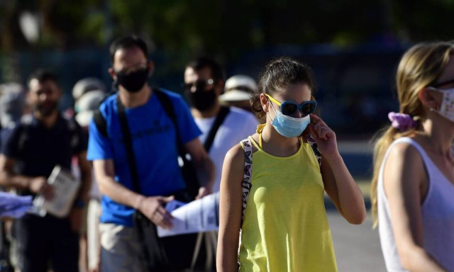 Κορονοϊός - Δερμιτζάκης: Με αυτό το ρυθμό, σύντομα θα περάσουμε τα 1.000 κρούσματα