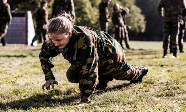 Η Βελγίδα διάδοχος του θρόνου ξεκινά στρατιωτική θητεία