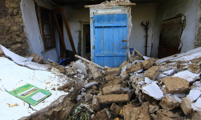 Ιανός: Η Ελλάδα μετρά τις πληγές της από την κακοκαιρία – Αγνοούμενοι, αποκλεισμένοι και 3 νεκροί