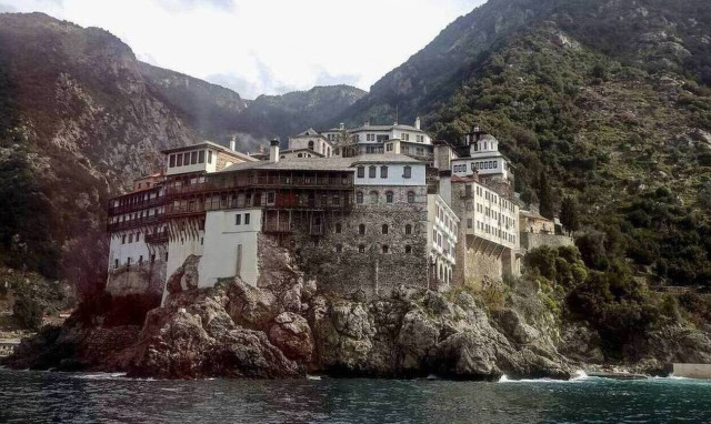 At least eight confirmed cases of coronavirus in Mt Athos monastery	
