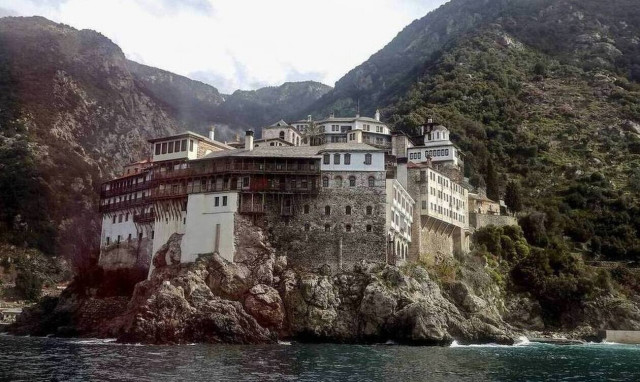 Κορονοϊός - Άγιο Όρος: Οκτώ κρούσματα σε λίγες ώρες - Σε καραντίνα μια μονή