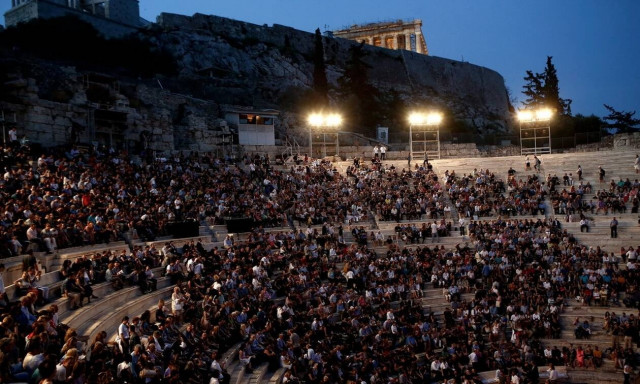 Κορονοϊός: Μόνο στην Αττική η αναστολή των θεατρικών παραστάσεων σε ανοιχτούς χώρους