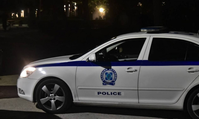 Θρίλερ στην Πτολεμαϊδα: Απειλούσε να ρίξει το παιδί του από το μπαλκόνι