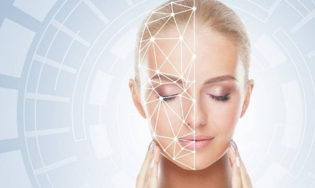 Θετικοί οι Έλληνες σε παρεμβάσεις στο σώμα τους με τη βοήθεια της τεχνολογίας