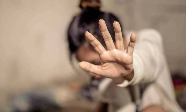 Σοκ στα Γιάννενα: Έβγαλε μαχαίρι και προσπάθησε να βιάσει 35χρονη  