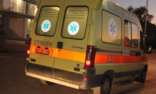 Λάρισα: Στο νοσοκομείο ανήλικος που παρασύρθηκε από αυτοκίνητο