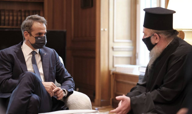 Συνάντηση του Μητσοτάκη με τον Μητροπολίτη Ίμβρου και Τενέδου