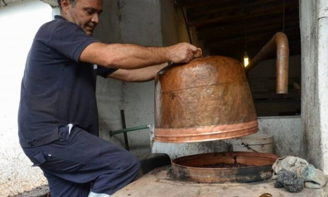 Το χωριό της Κρήτης με τα 20 σπίτια και τα 13 καζάνια!