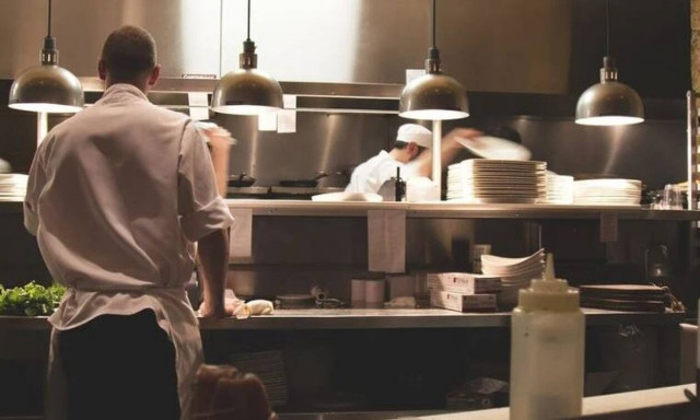 Πέθανε ο διάσημος Γάλλος σεφ Pierre Troisgros (pics)