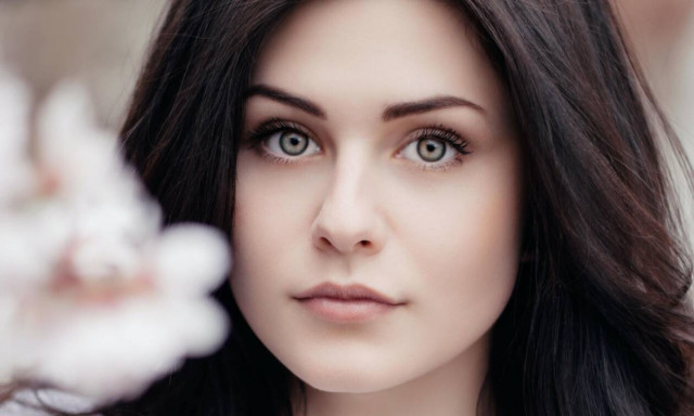 Πώς θα ενσωματώσεις το υαλουρονικό οξύ στην καθημερινότητά σου