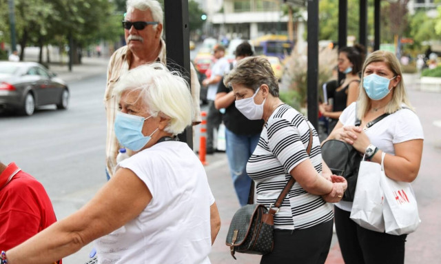 Κορονοϊός – Έρευνα-σοκ: Ένας στους τέσσερις δεν τηρεί τα μέτρα πρόληψης